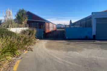 Character Warehouse - Flexible Leasing Options
