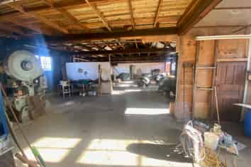 Character Warehouse - Flexible Leasing Options