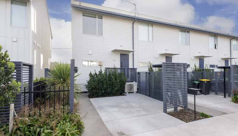 10 Sunshine Lane, New Brighton