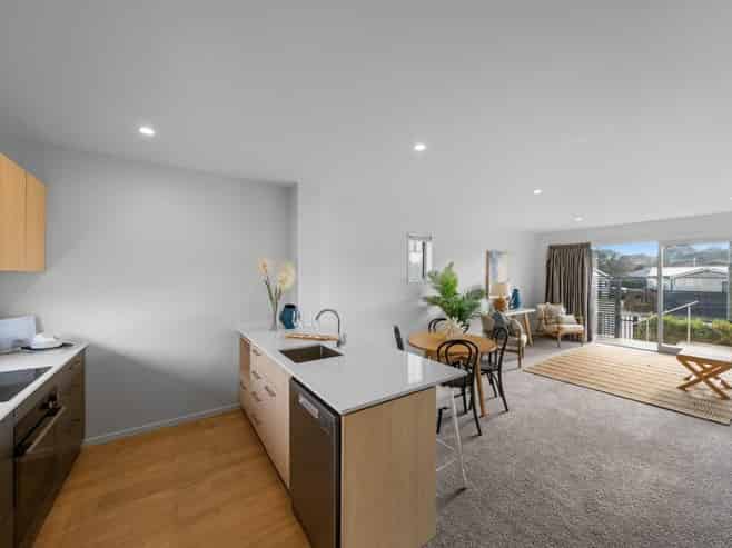 10 Sunshine Lane, New Brighton