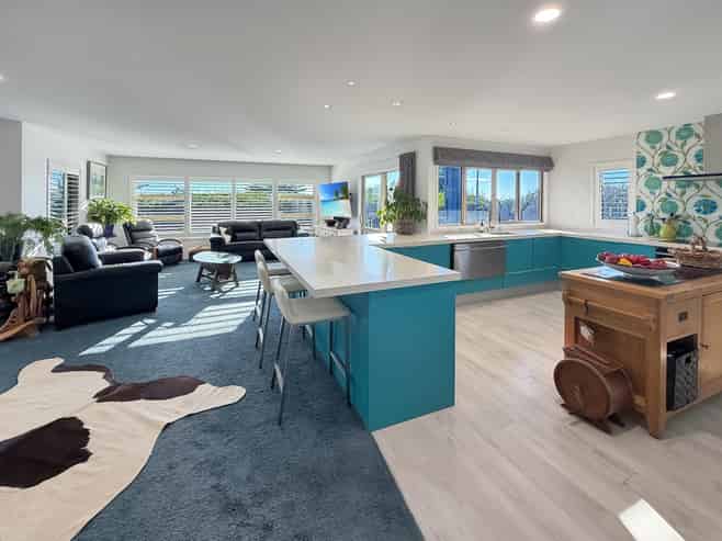 330 Ocean Road, Ohope