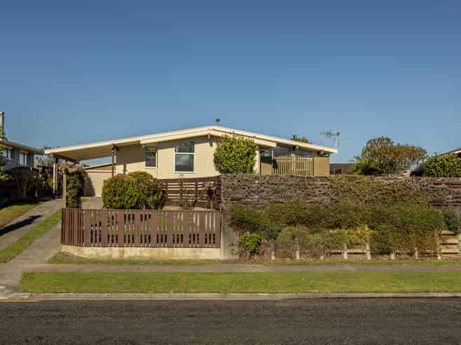 27 Havelock Avenue, Westbrook