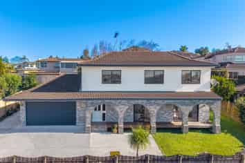 1/16 Spears Place, Botany Downs
