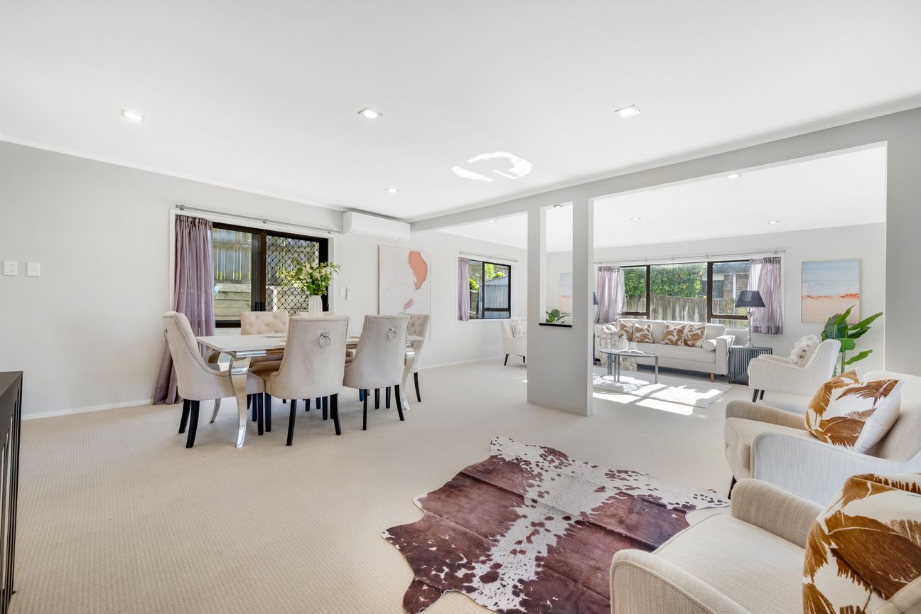 Elevated above Botany Downs – pohled 6