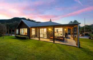 131 Onamalutu Road, Renwick