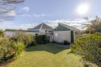 14 Wesley Avenue, Frankleigh Park