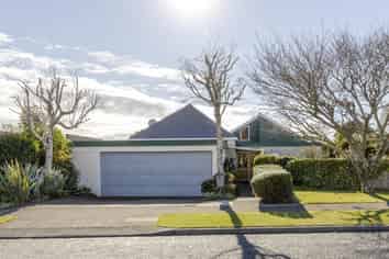 14 Wesley Avenue, Frankleigh Park