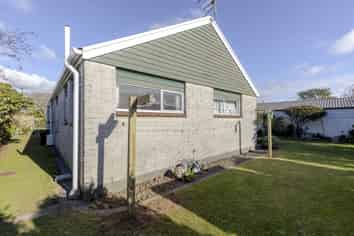 14 Wesley Avenue, Frankleigh Park
