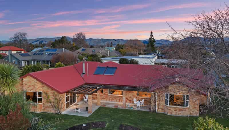 20E Roseneath Lane, Springlands