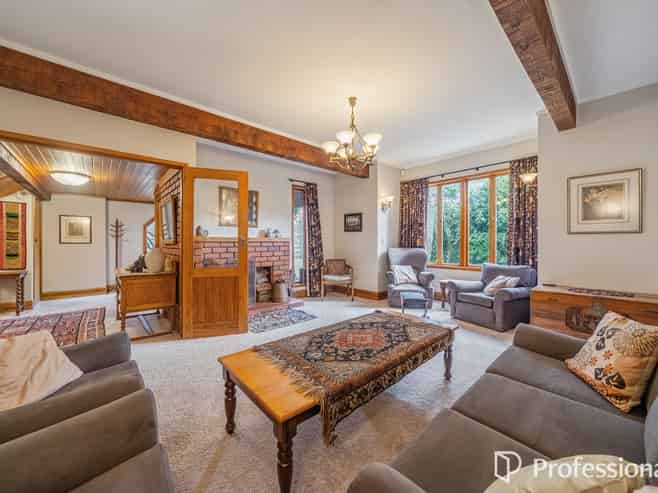 16a Hautana Square, Woburn