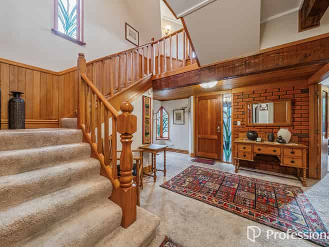 16a Hautana Square, Woburn