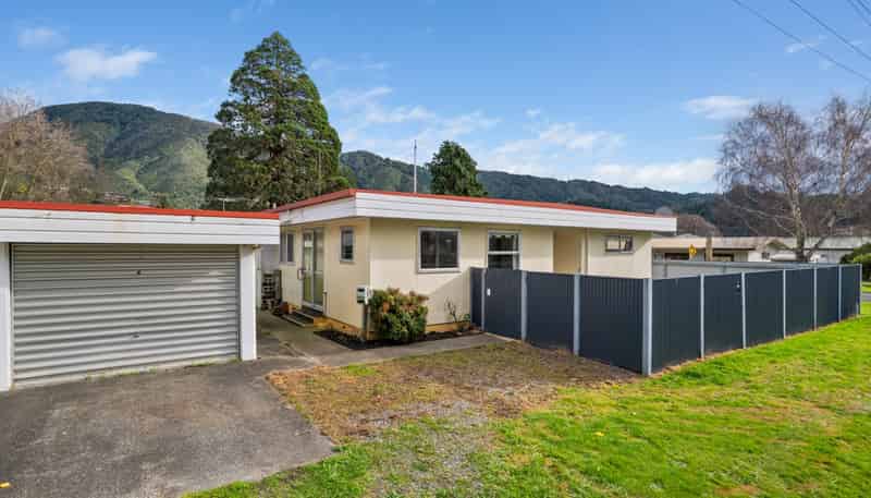 49 Devon Street, Picton