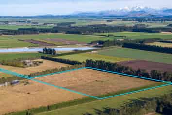 2724 South Eyre Road, West Eyreton
