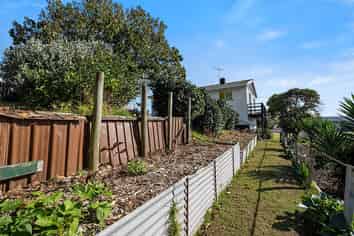 4 Clerke Place, Marfell