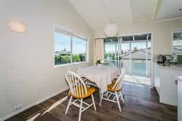 570A Beach Road , Rothesay Bay