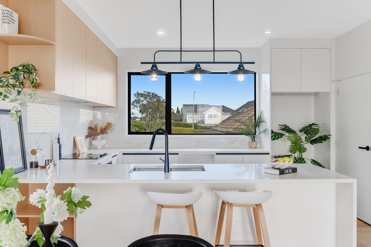 Modern Family Living with Flexible Space - Widok 2