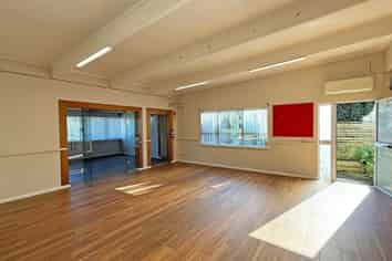 90M² ALBANY STUDIO FOR LEASE
