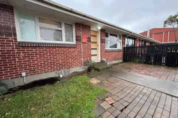 2/597 Cashel Street, Linwood