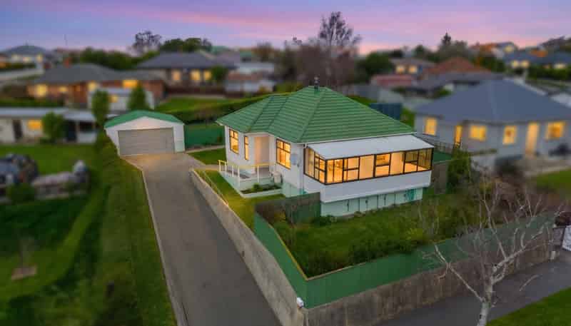 62 Luxmoore Road, Marchwiel