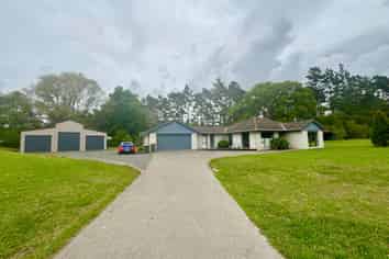 421A Duck Creek Road, Stillwater