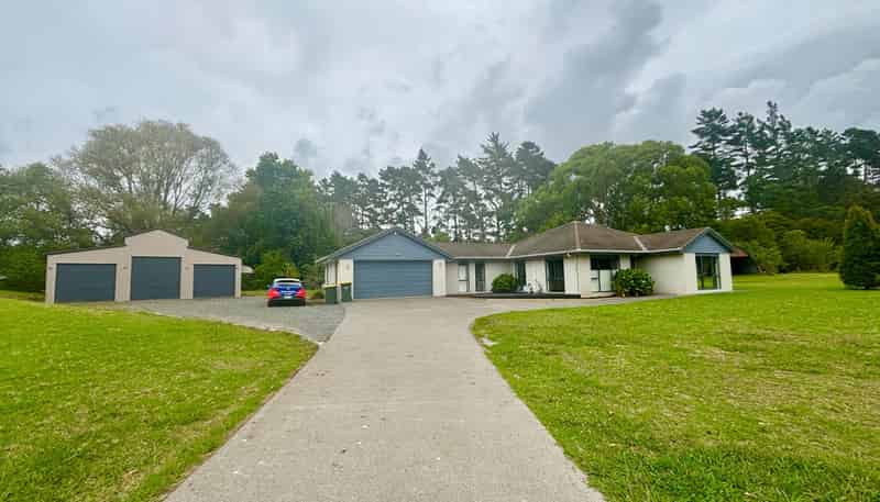 421A Duck Creek Road, Stillwater