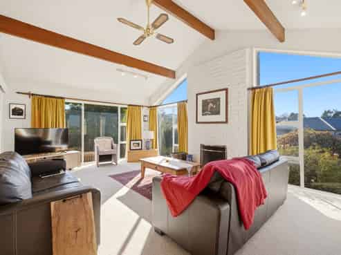 8 Foster Place, Amberley
