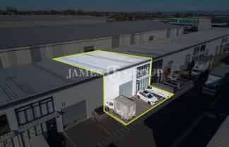 240m² Modern Warehouse