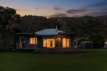 57 New Road, Granity