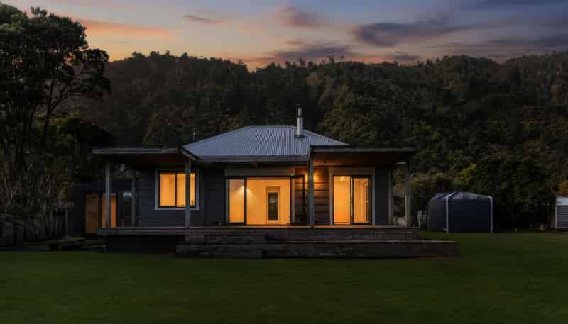 57 New Road, Granity