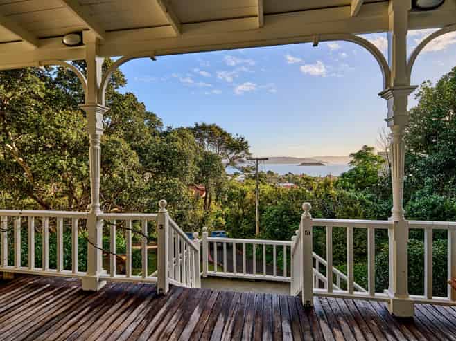 287 Muritai Road, Eastbourne