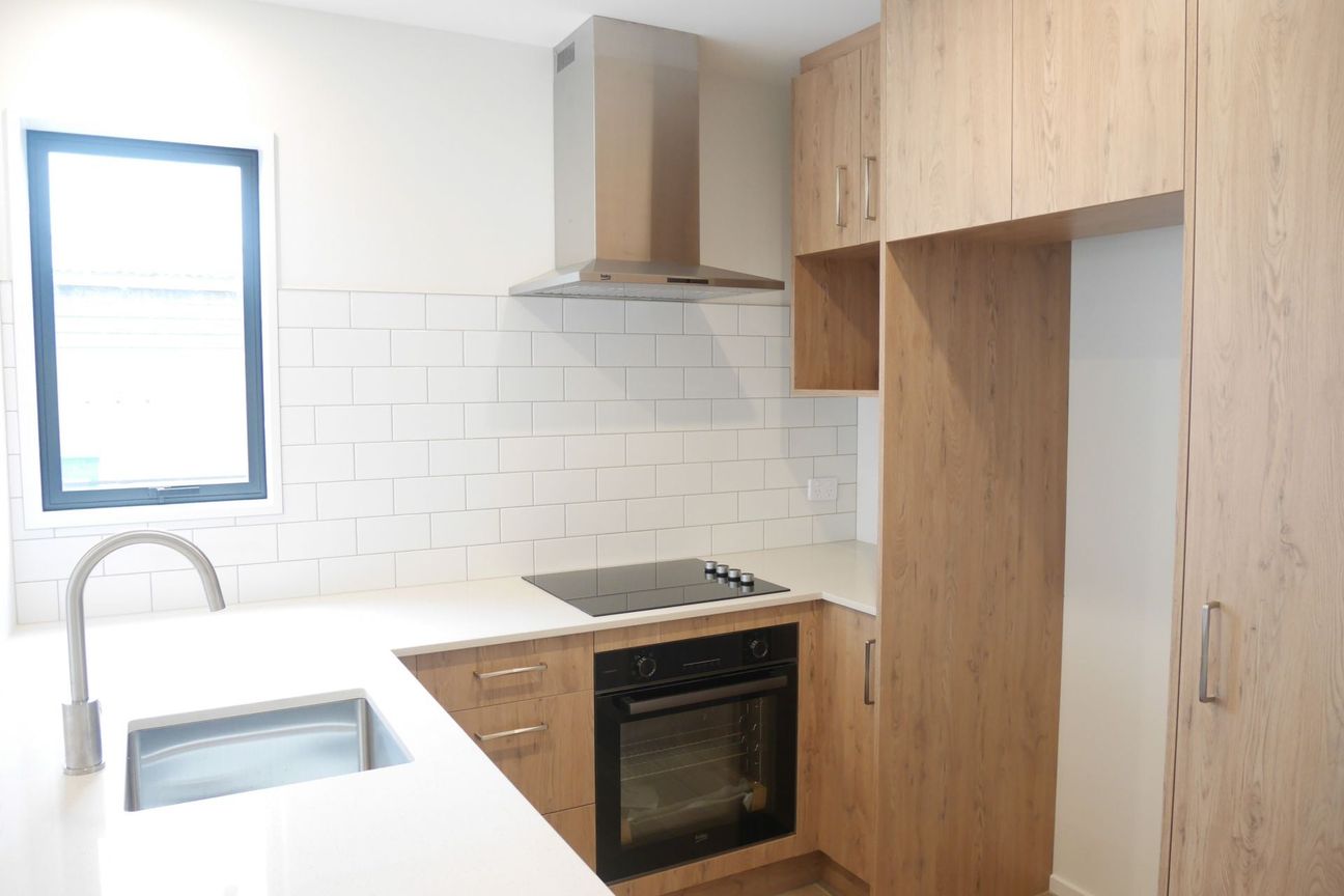 EDGEWARE - SHORT TERM LEASE, 2 BEDROOMS, 1 BATHROOM, HEATPUMP, SINGLE INTERNAL ACCESS GARAGE – pohled 3