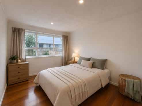 2/158 Stanmore Road, Linwood