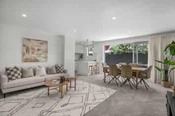 10 Lucern Lane, Petone