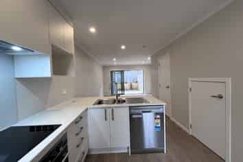 11/125B Metcalfe Road, Ranui