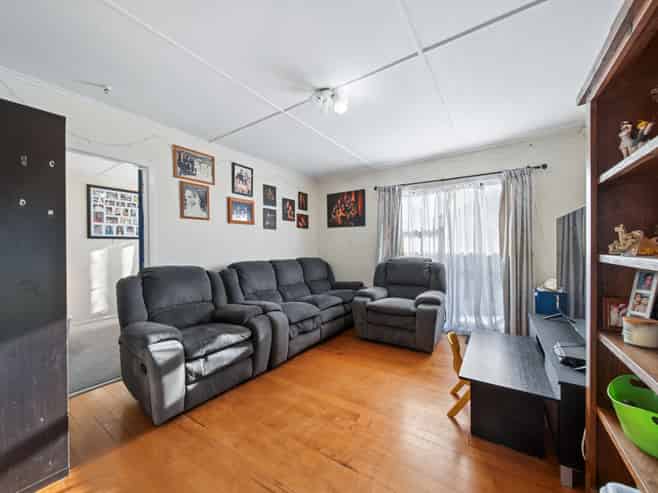 1/81 Gloucester Road, Manurewa