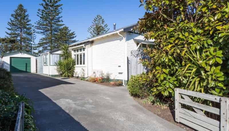 8 Te Awa Avenue , Te Awa
