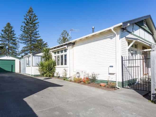 8 Te Awa Avenue , Te Awa