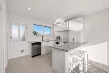 18 Compton Street, Woolston