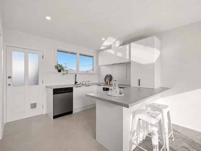 18 Compton Street, Woolston