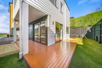 Lot 2/832 East Coast Road, Oteha