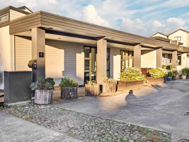 3/176 Mcleod Road, Te Atatu South