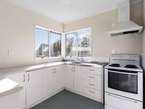 16A Hilda Road, Favona