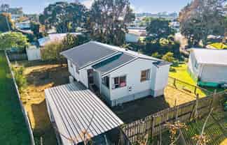 16B Hilda Road, Favona