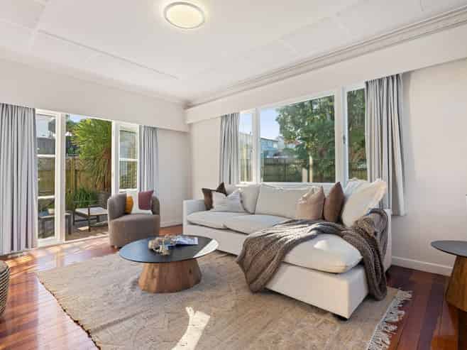 1/11-13 Waratah Street, Birkenhead
