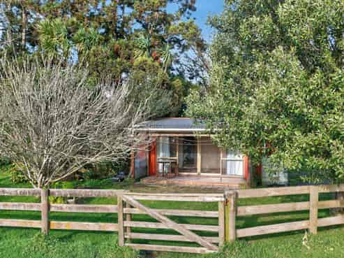 691 School Road, Tomarata
