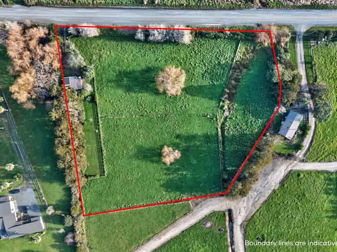691 School Road, Tomarata