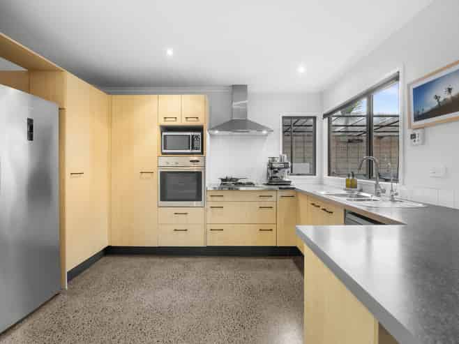 8 Vin Santo Lane, Te Atatu Peninsula