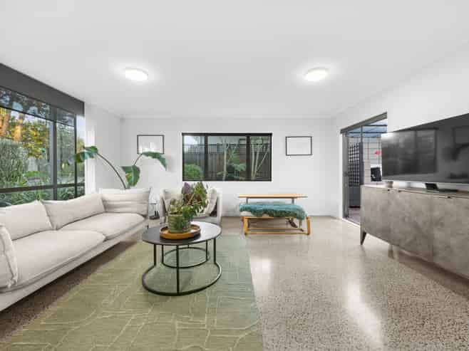 8 Vin Santo Lane, Te Atatu Peninsula