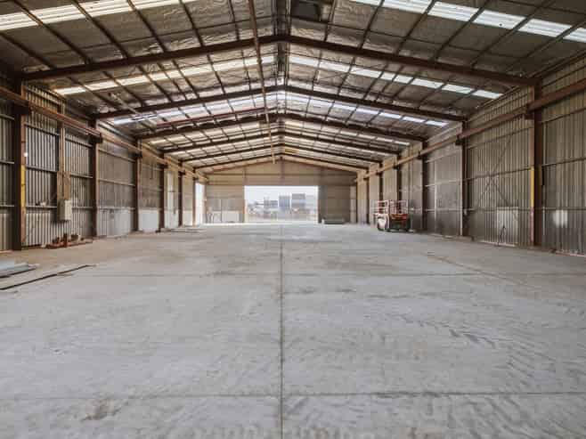 Hard working Hewletts Rd warehouse & yard