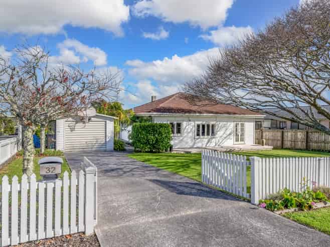 32 Cherry Road, Bucklands Beach